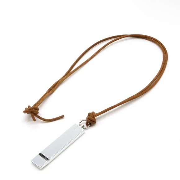 LV Limited Edition Whistle Necklace Louis Vuitton Cup 200 VuittonCup2000 - Picture 1 of 6